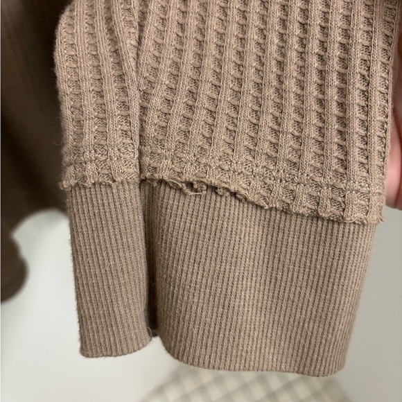 V neck pullover - Picture 9 of 14